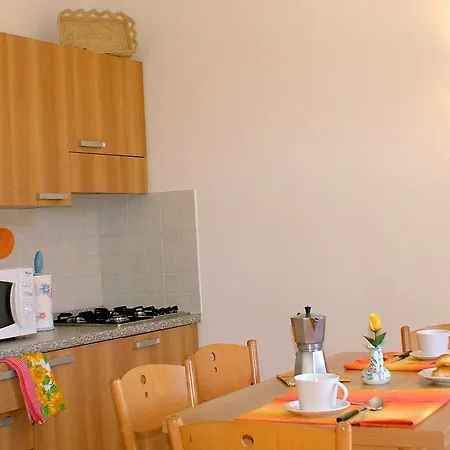 - Tipo Biuno Casa rural Mezzegra